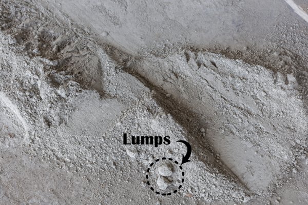 Check the Presence of Lumps Inside the Cement Bag