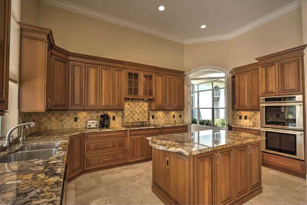 Kitchen Countertops and Islands