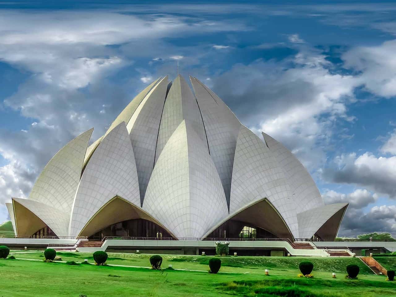 Famous Buildings that Introduced the Modern Movement in India!