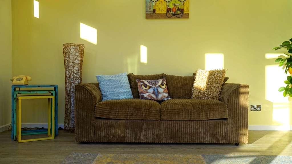 Use-soft-cosy-lavish-fabrics-in-cushions-and-upholstery