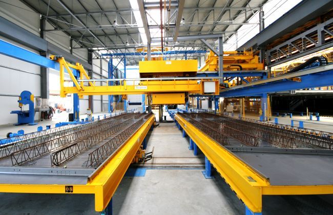 Precast concrete factory with higlhly equipped machinery