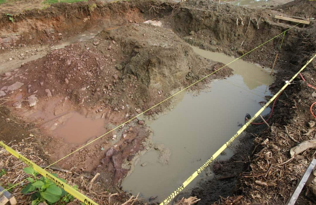 How to do Foundation if Water is Present in Pit? (2023)