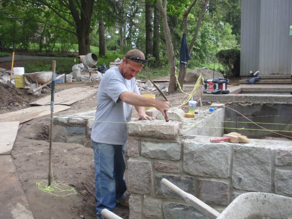 What are the Pros and Cons of Masonry in Construction?