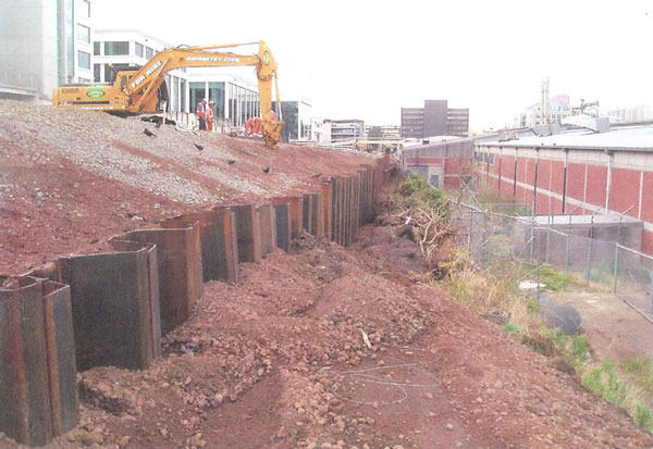 Soil confinement with sheet piles