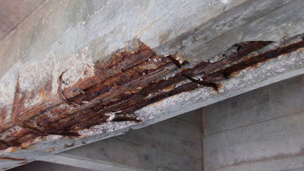 Corrosion of Steel Reinforcement Bar in Beam