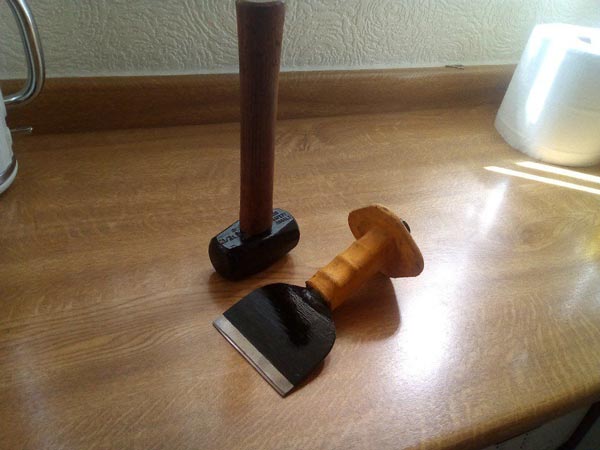 Repair Tools -Lump Hammer and Bolster