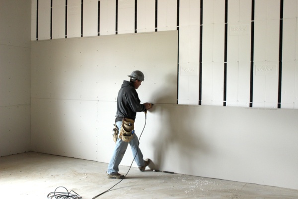 Install Drywall on Wall
