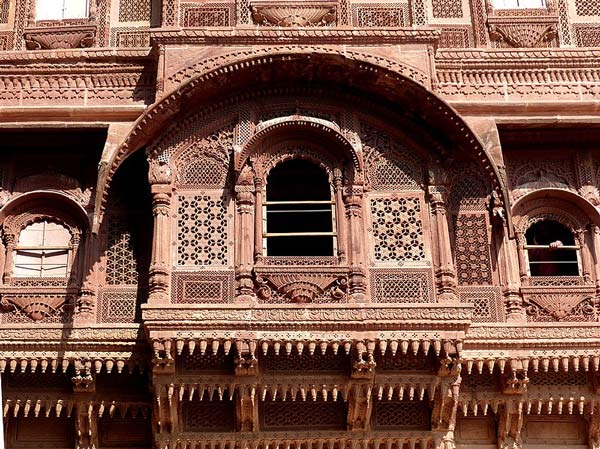 Famous Buildings that Introduced the Modern Movement in India!