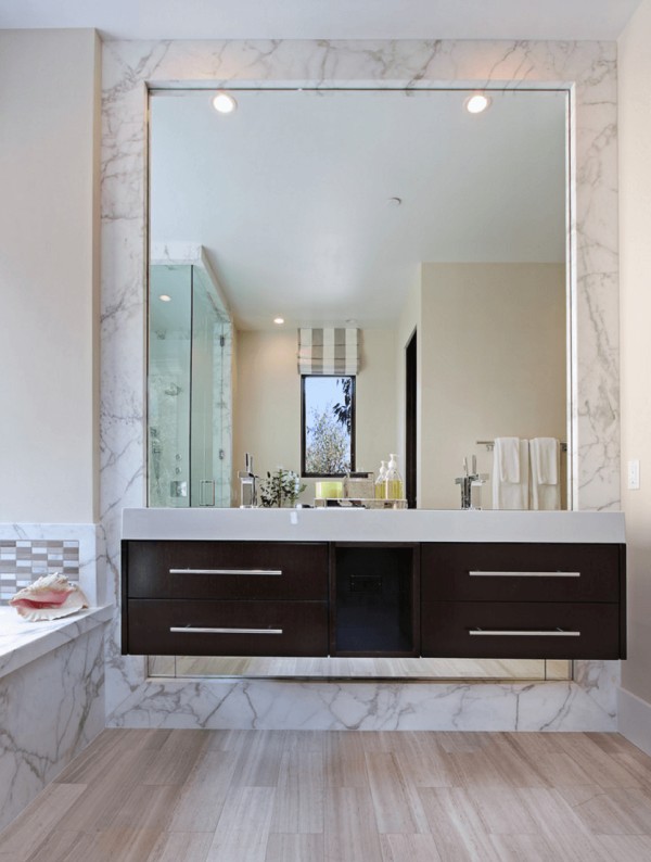 Mirrors in Bathroom