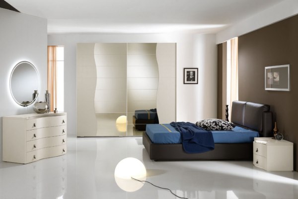 White Themed Modern Bedroom