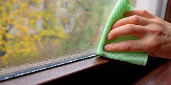 Cleaning Glass Windows