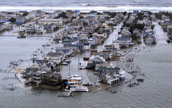 Flooding in houses near seashores