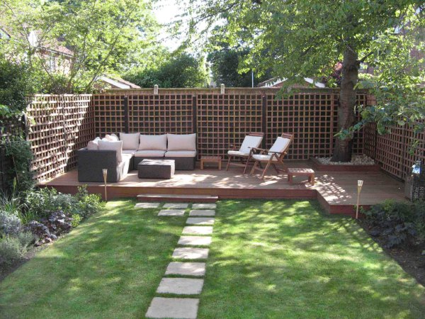 Garden Tiled Patio with Garden Concrete Tiles