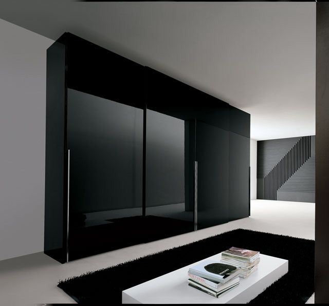 4 Door Sliding Seamless Full Black Lacquered Glass Wardrobe with SS Handles