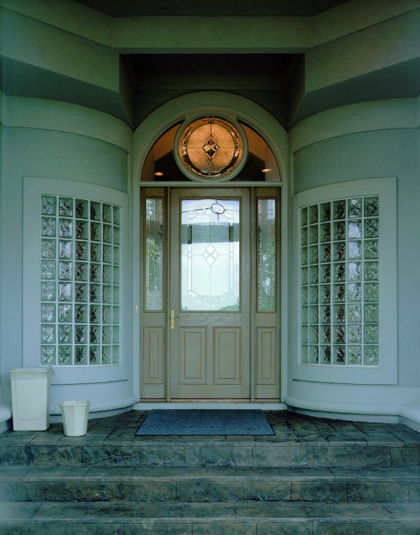 Glass Block as a Front Door Decoration