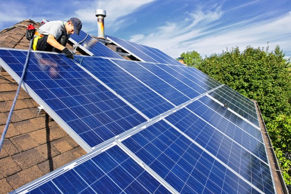 Professional Solar Panels Cleaning