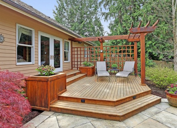 Deck to your Outdoor Living Space
