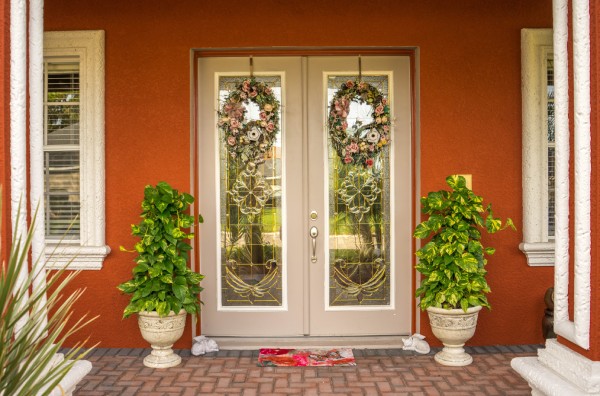 Decorate the Front Door with Flower Pot