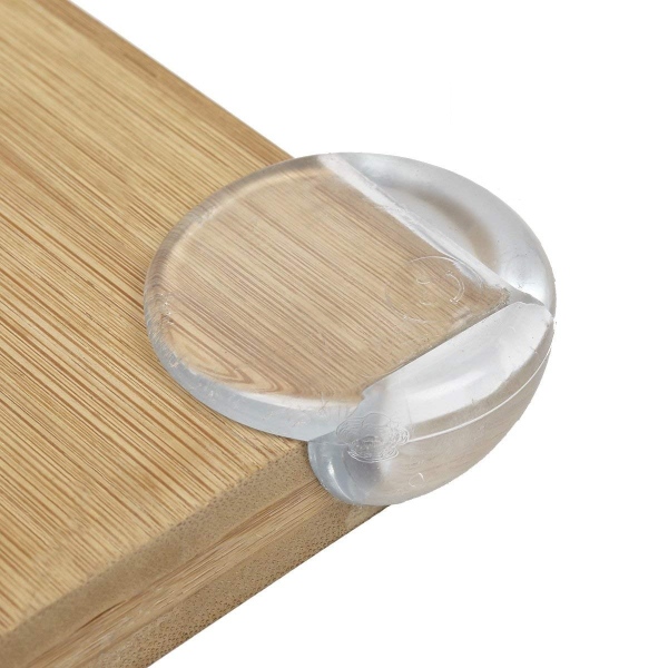 Edge Guards for Corners of Table