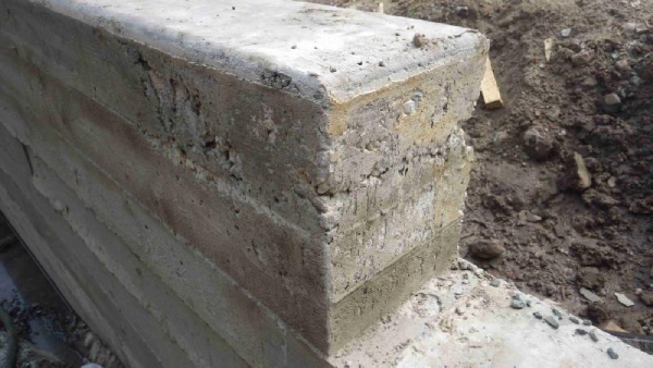 Honeycomb Defect in Concrete