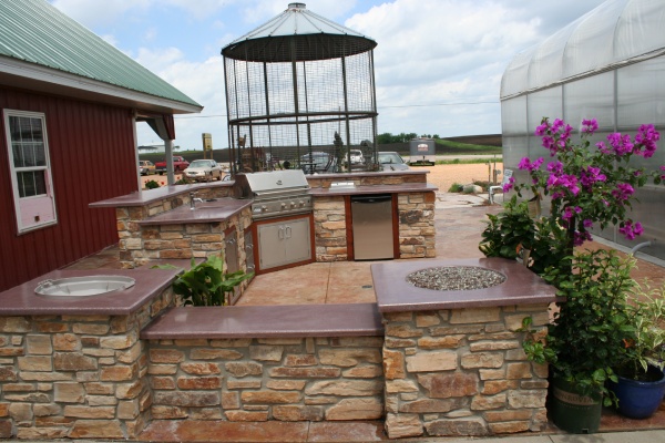 Stone Outdoor Kitchen