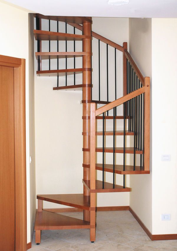 Closed Riser Spiral Staircase