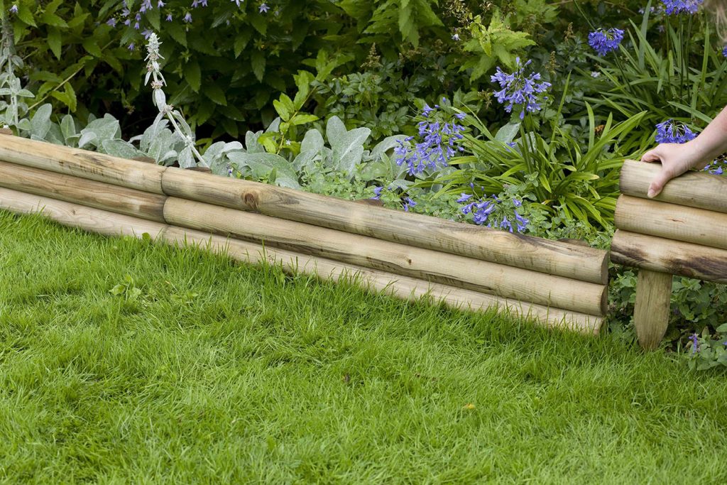 Horizontally Layer by layer Placed Wooden Log Edging