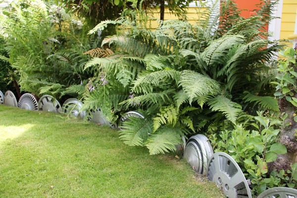 Tire Rim Garden Edging