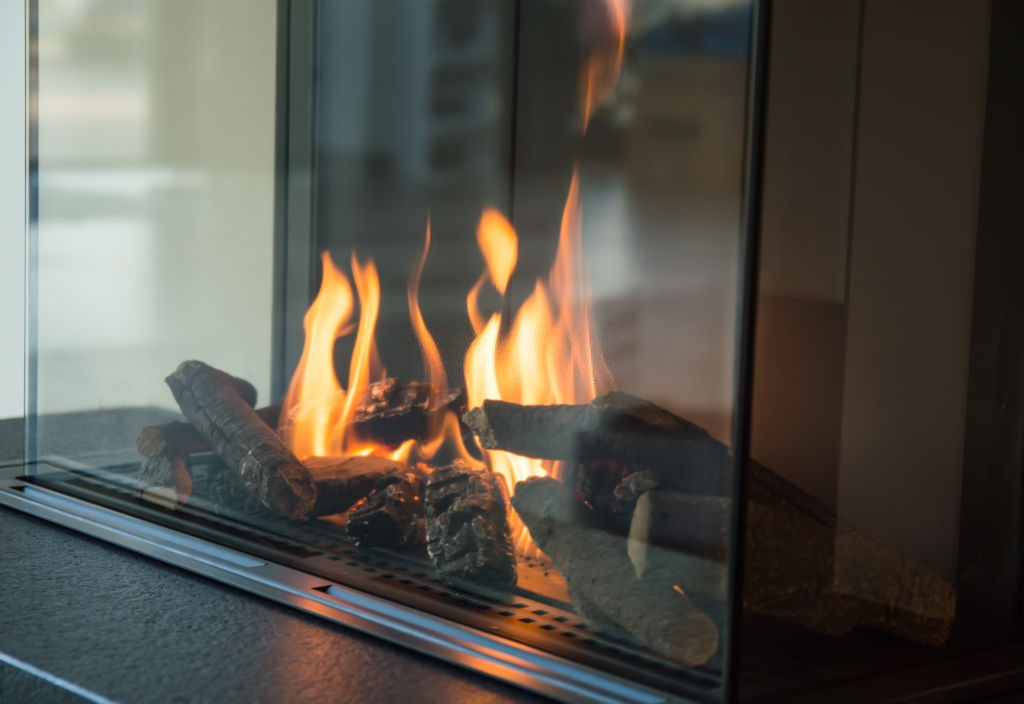 Glass for fireplace
