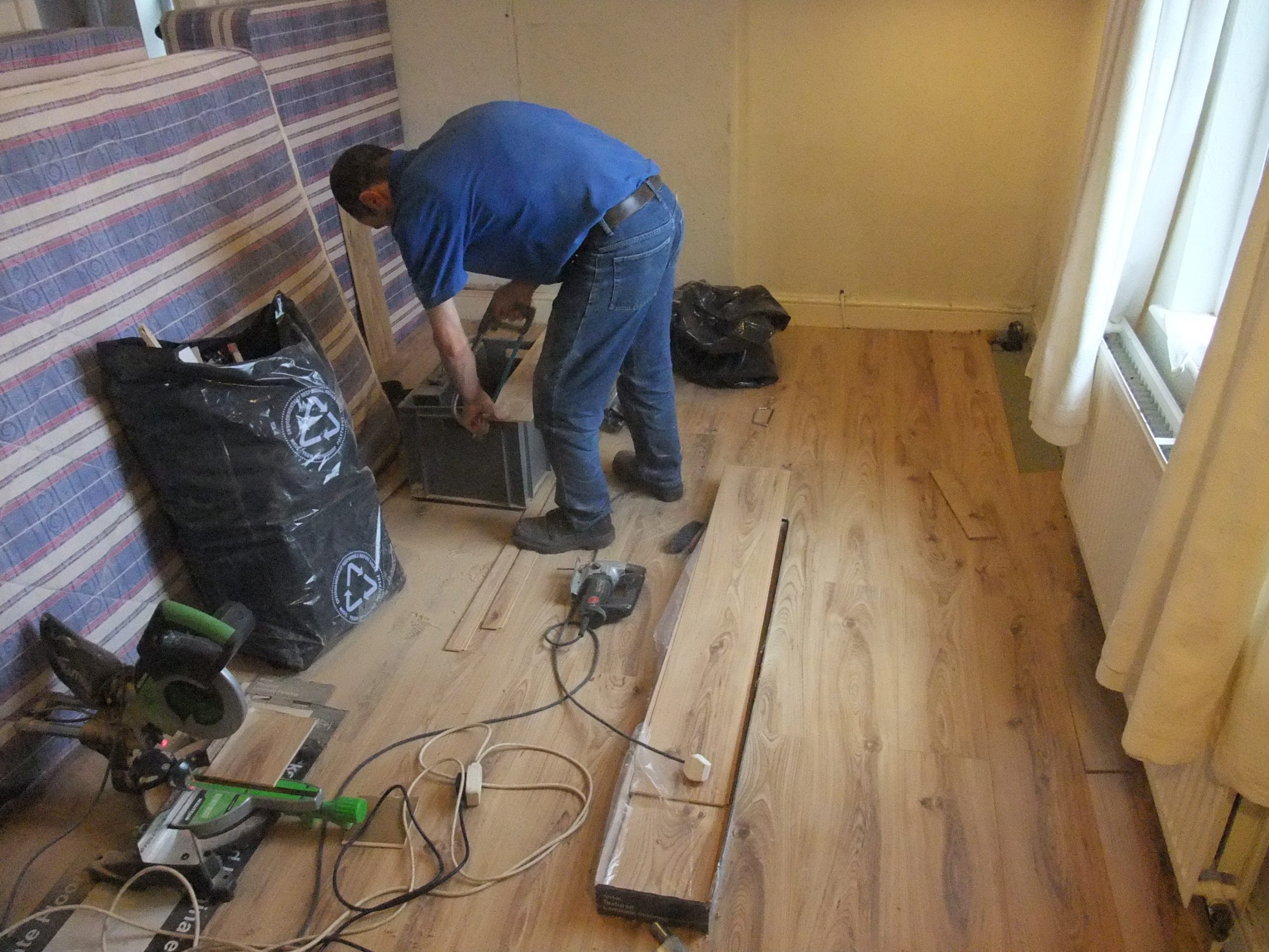 Laminate Wood Flooring cannot be Repaired