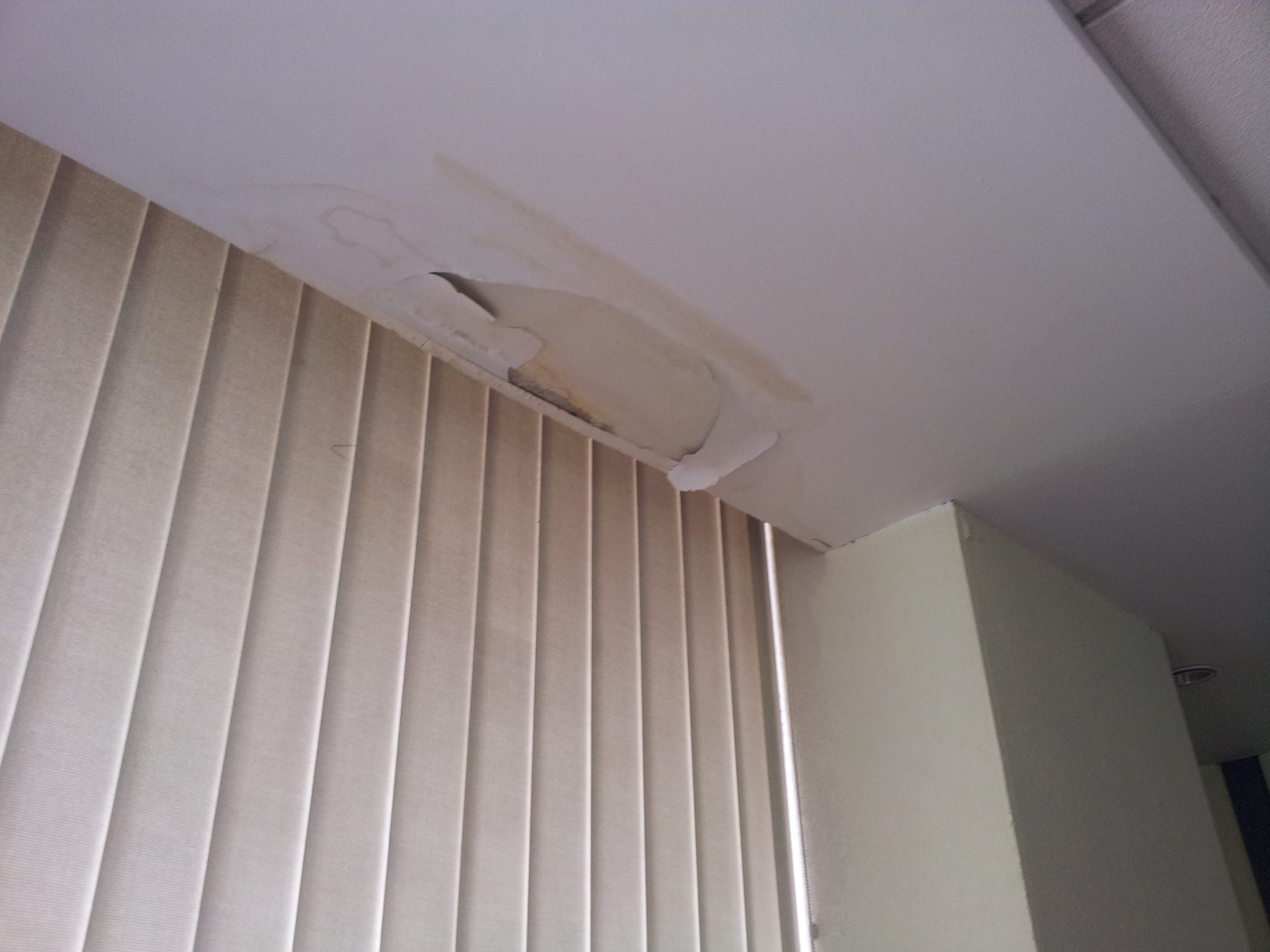 Water Strains On Ceiling